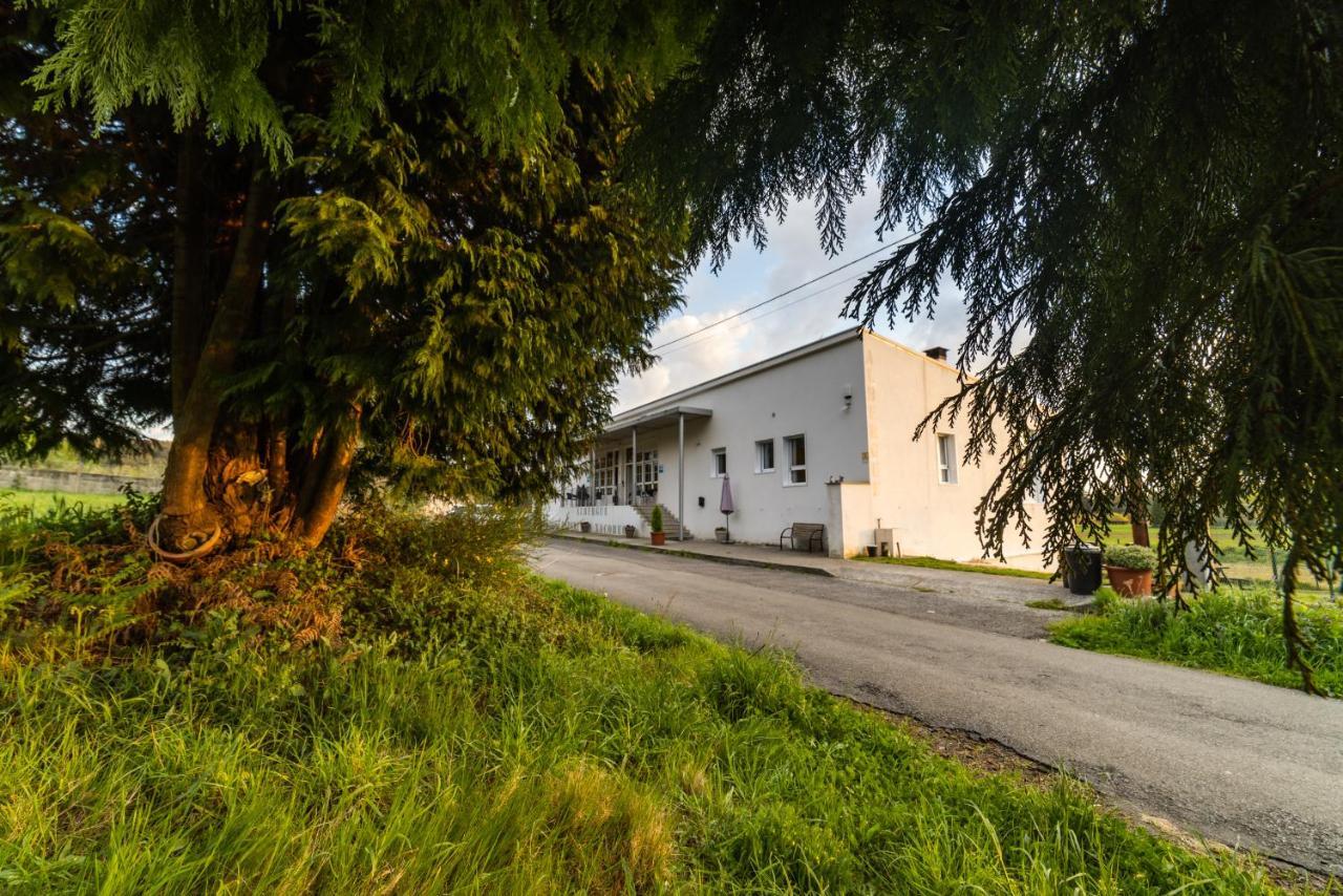 Albergue Espiritu Xacobeo O Pedrouzo Exterior foto